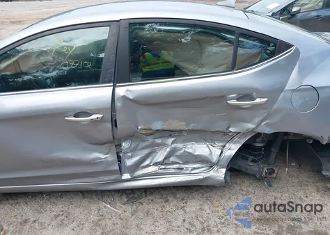 2017 Hyundai Elantra Limited из США, поврежденный, VIN 5NPD84LF4HH091936